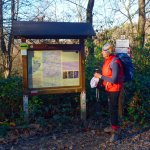 La bacheca al bivio tra i sentieri 28 e 29